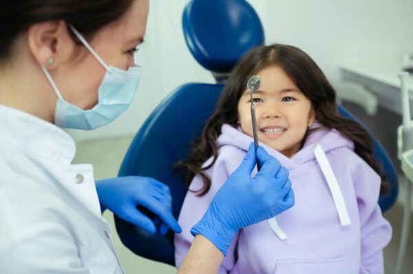 Cuánto cuesta una visita al dentista sin seguro